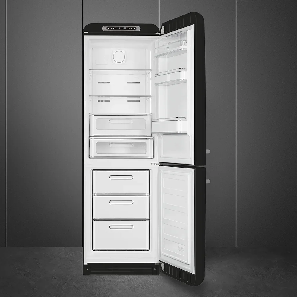 SMEG FAB32RBL6 Отдельностоящий двухдверный холодильник, стиль 50-х годов, 60 см, черный, No-frost, п