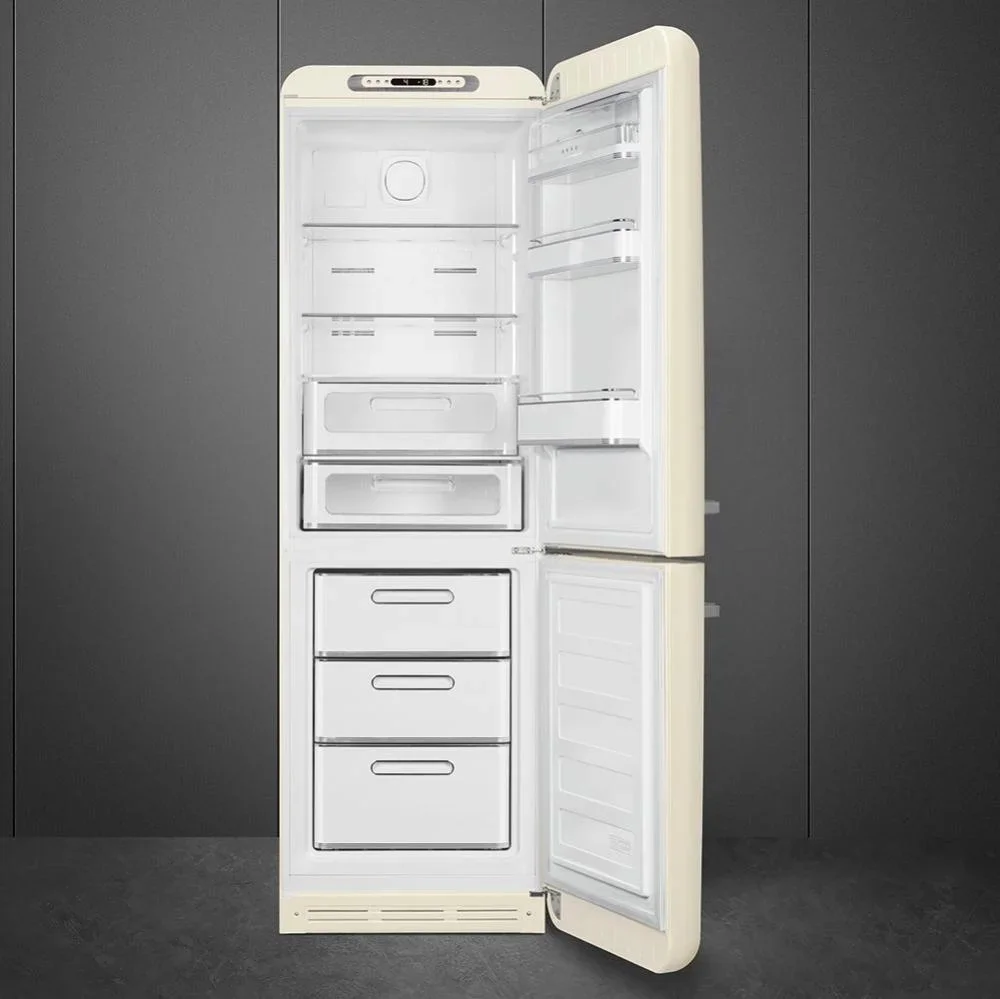 SMEG FAB32RCR6 Отдельностоящий двухдверный холодильник, стиль 50-х годов, 60 см, кремовый, No-frost,